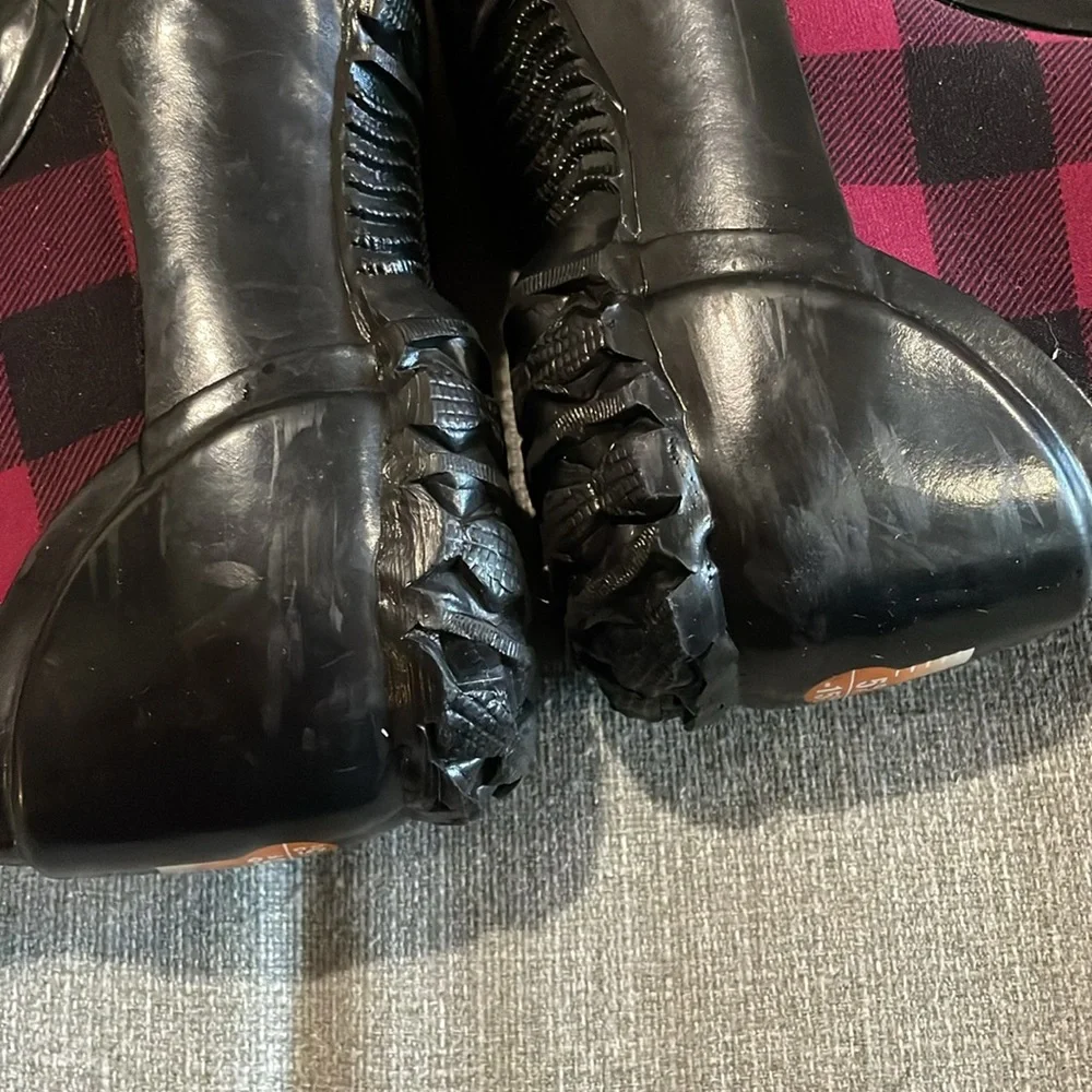 Bogs Buffalo Print Black Red Plaid Sydney Lace Winter Boots